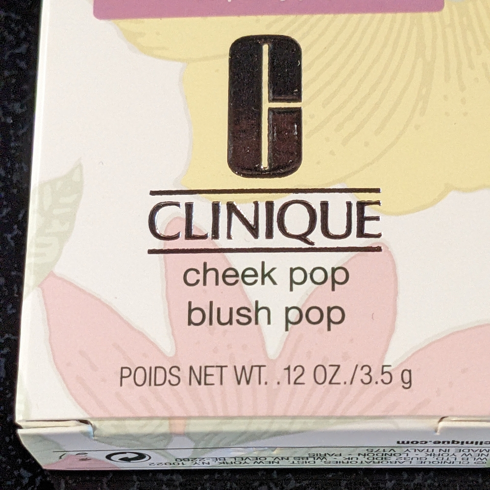Clinique Cheek Pop Blush Pop with Floral Design